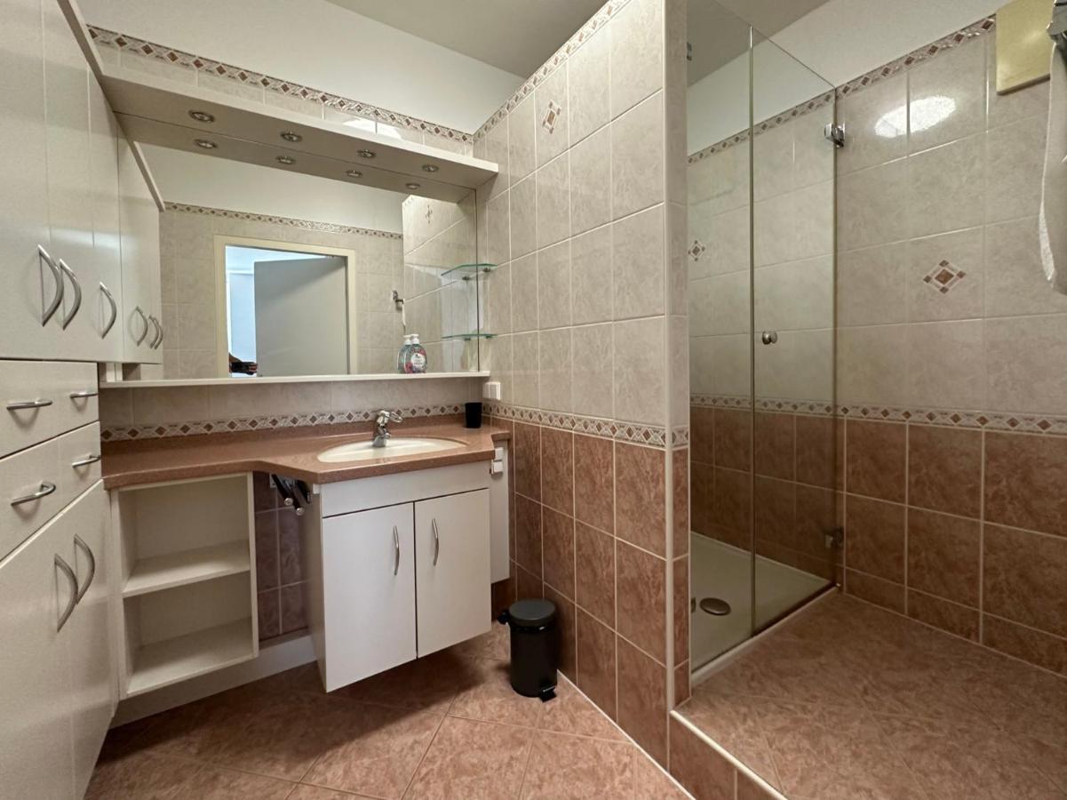 Feelhome-prater-ausblick-terrasse-6 Gaeste-wifi-smart Tv * Wien