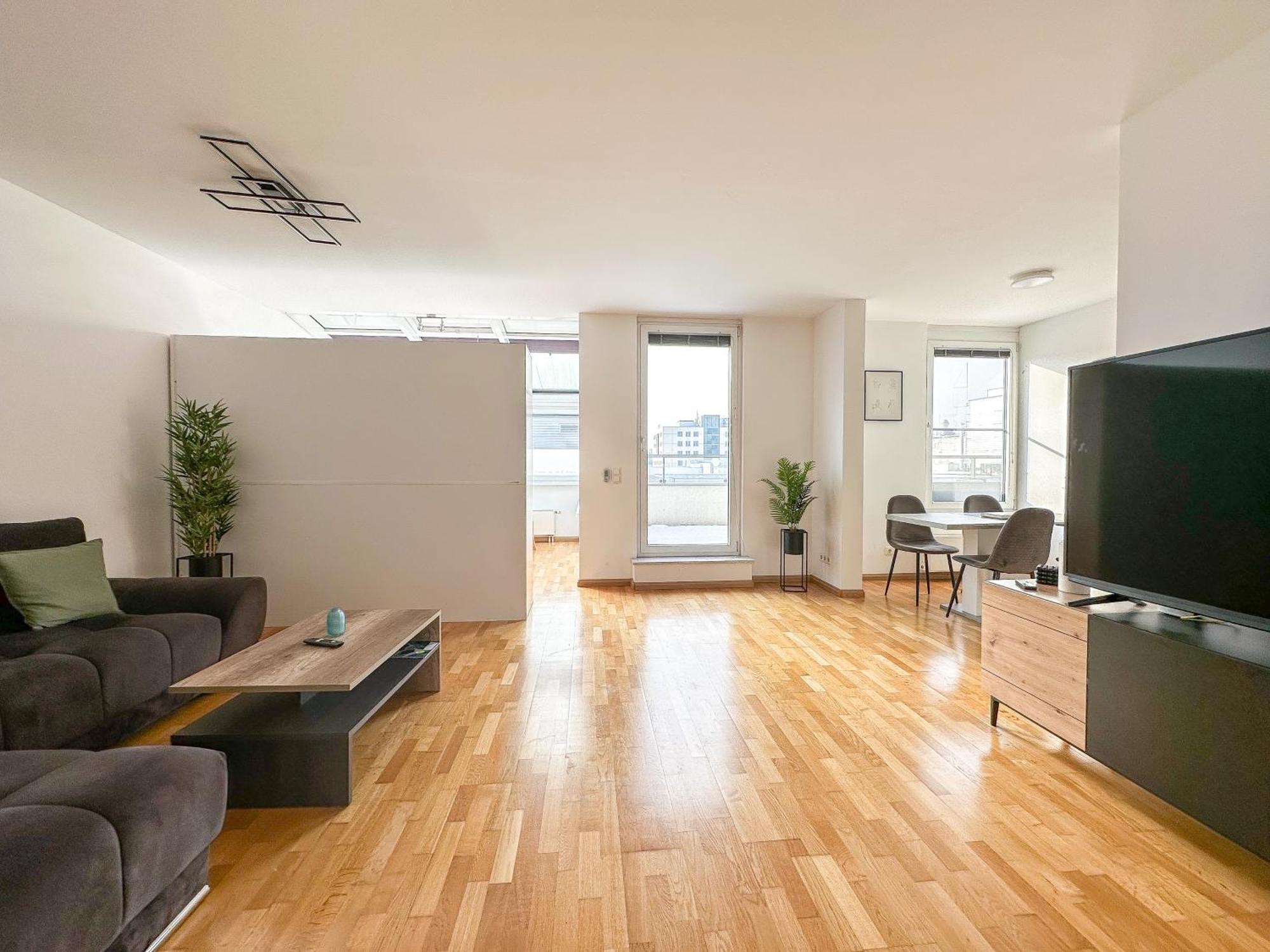 Feelhome-prater-ausblick-terrasse-6 Gaeste-wifi-smart Tv Apartment